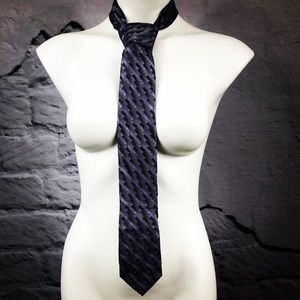 Kenneth Cole Awareness purple grey silk tie